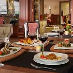 فندق Cadence Design