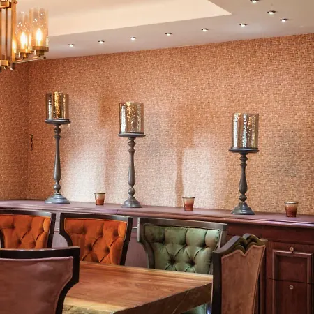 Cadence Design Hotel 3*