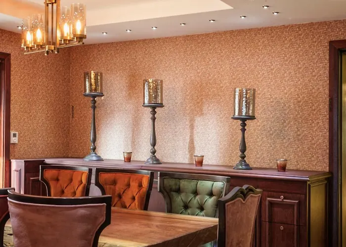 Cadence Design Hotel 3*