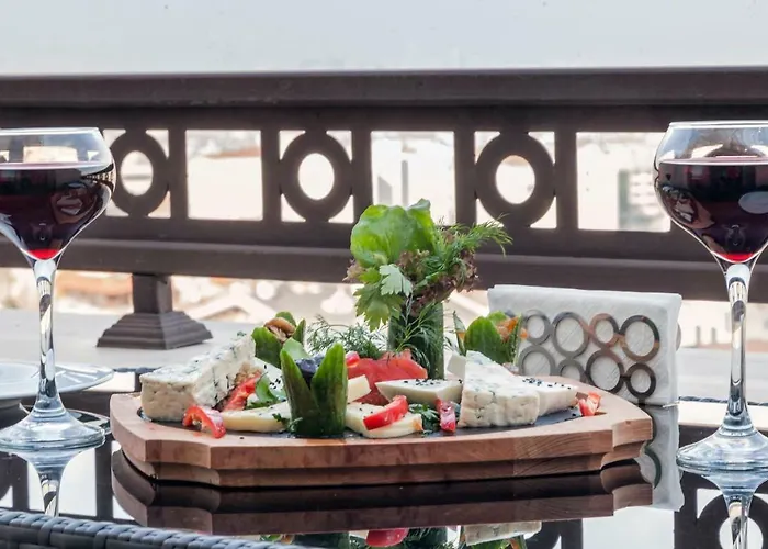 Cadence Design Hotel