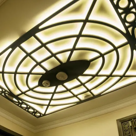 Hotel Cadence Design 3*