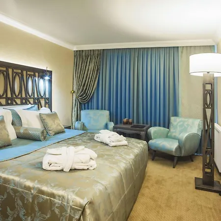 Cadence Design Hotel 3*