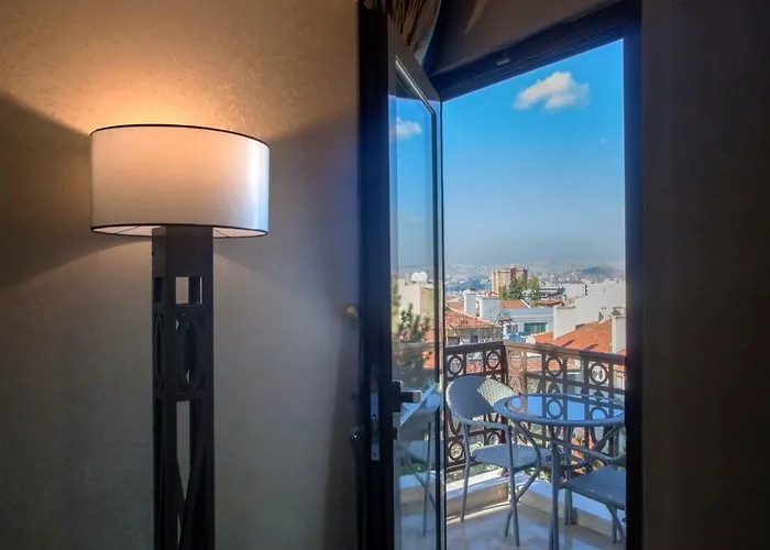 Ξενοδοχείο Cadence Design 3*